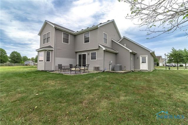 1794 Horseshoe Bend Drive, Perrysburg, OH 43551