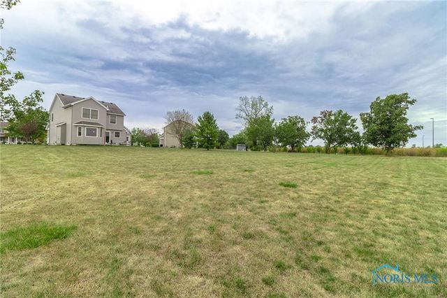 1794 Horseshoe Bend Drive, Perrysburg, OH 43551