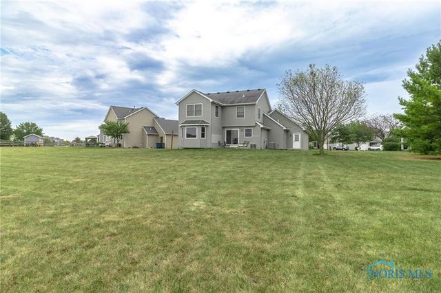 1794 Horseshoe Bend Drive, Perrysburg, OH 43551