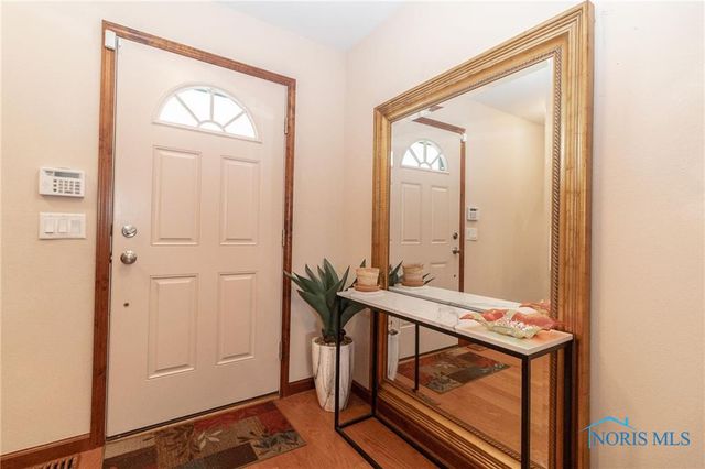 1794 Horseshoe Bend Drive, Perrysburg, OH 43551