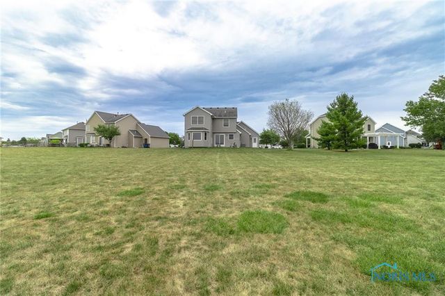 1794 Horseshoe Bend Drive, Perrysburg, OH 43551