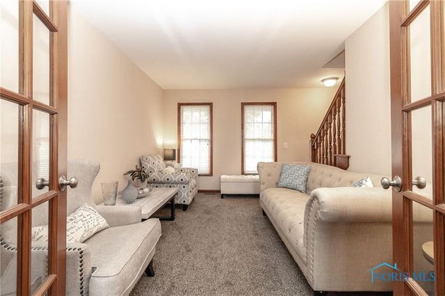 1794 Horseshoe Bend Drive, Perrysburg, OH 43551