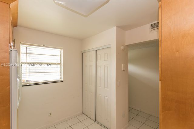3777 NW 78th Ave 15C, Davie, FL 33024