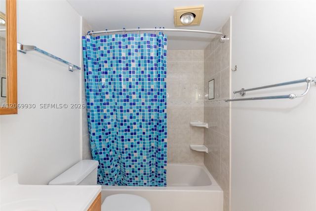 3777 NW 78th Ave 15C, Davie, FL 33024