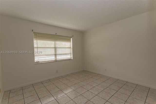 3777 NW 78th Ave 15C, Davie, FL 33024