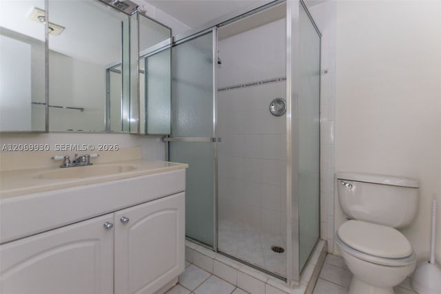 3777 NW 78th Ave 15C, Davie, FL 33024