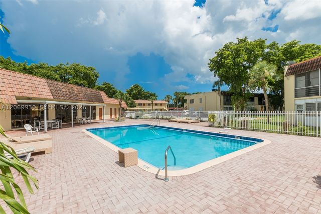 3777 NW 78th Ave 15C, Davie, FL 33024