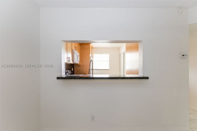 3777 NW 78th Ave 15C, Davie, FL 33024