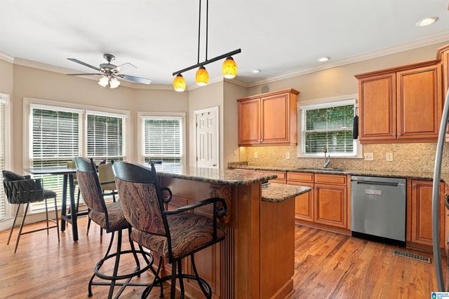 393 GREYSTONE GLEN CIRCLE, Hoover, AL 35242