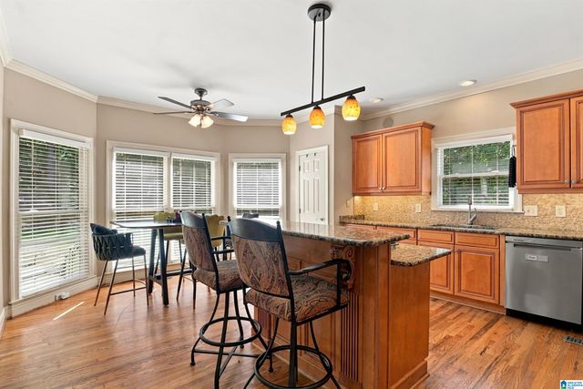 393 GREYSTONE GLEN CIRCLE, Hoover, AL 35242