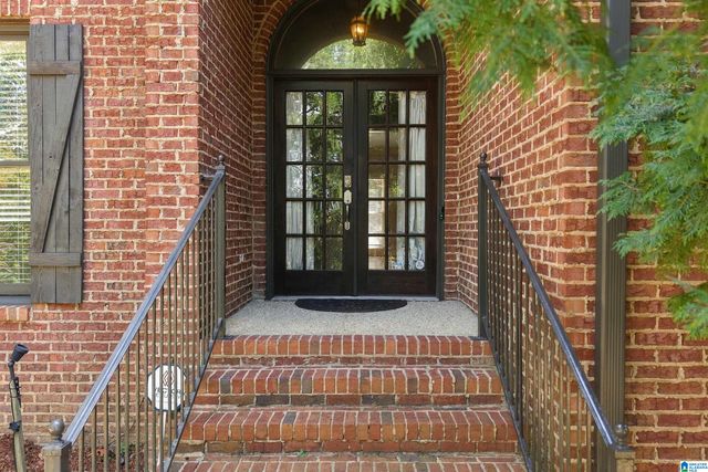 393 GREYSTONE GLEN CIRCLE, Hoover, AL 35242