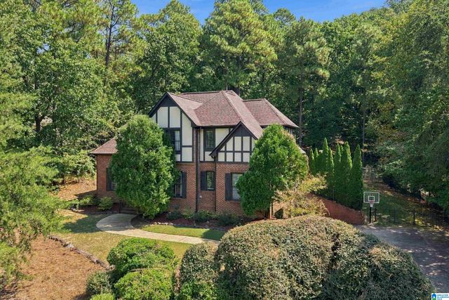 393 GREYSTONE GLEN CIRCLE, Hoover, AL 35242