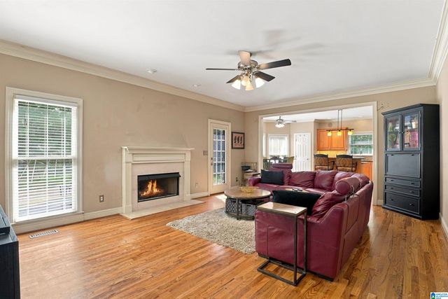 393 GREYSTONE GLEN CIRCLE, Hoover, AL 35242