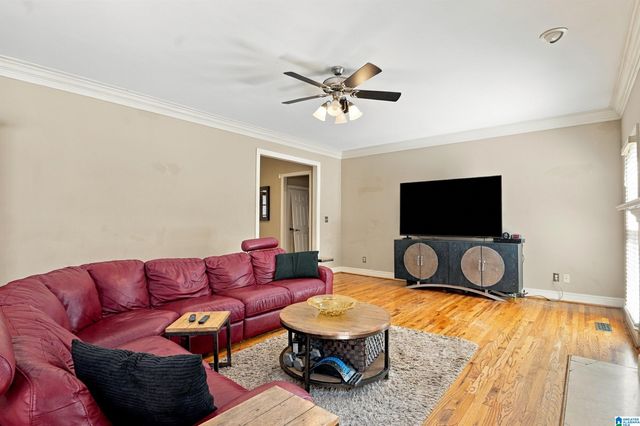 393 GREYSTONE GLEN CIRCLE, Hoover, AL 35242