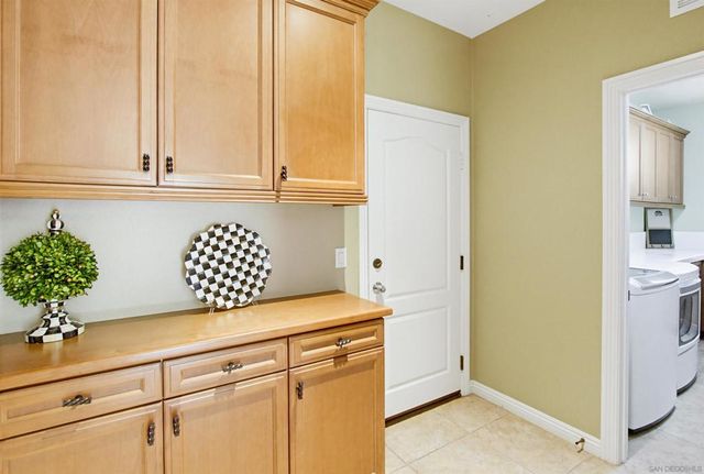 10226 Camino San Thomas, San Diego, CA 92127