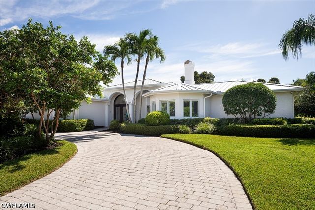 420 Palm CIR E, Naples, FL 34102