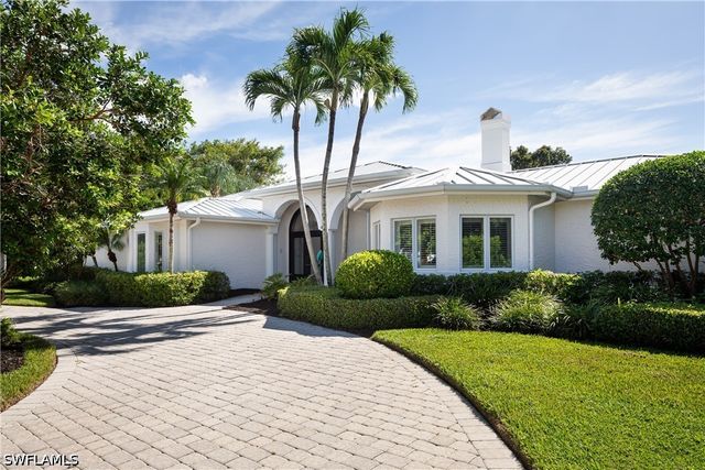 420 Palm CIR E, Naples, FL 34102