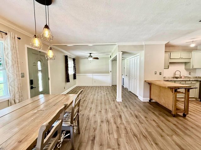 801 W 114TH AVENUE, Tampa, FL 33612