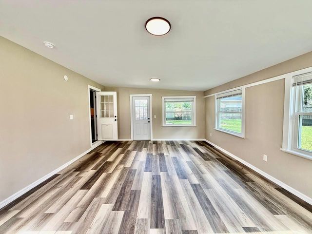 801 W 114TH AVENUE, Tampa, FL 33612