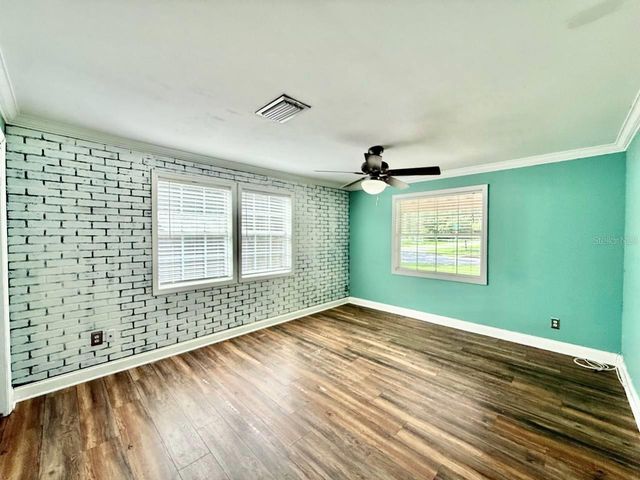 801 W 114TH AVENUE, Tampa, FL 33612