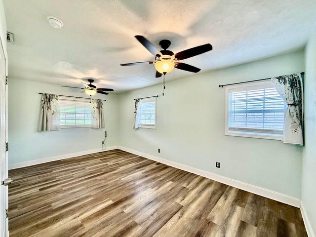 801 W 114TH AVENUE, Tampa, FL 33612