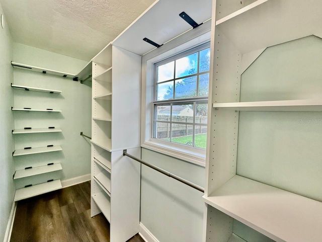801 W 114TH AVENUE, Tampa, FL 33612