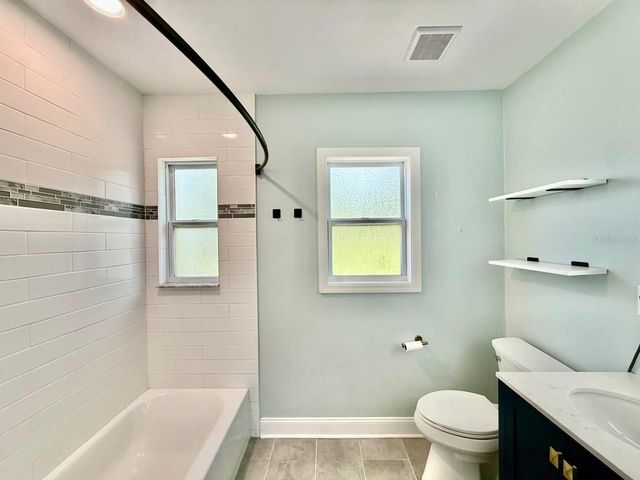 801 W 114TH AVENUE, Tampa, FL 33612