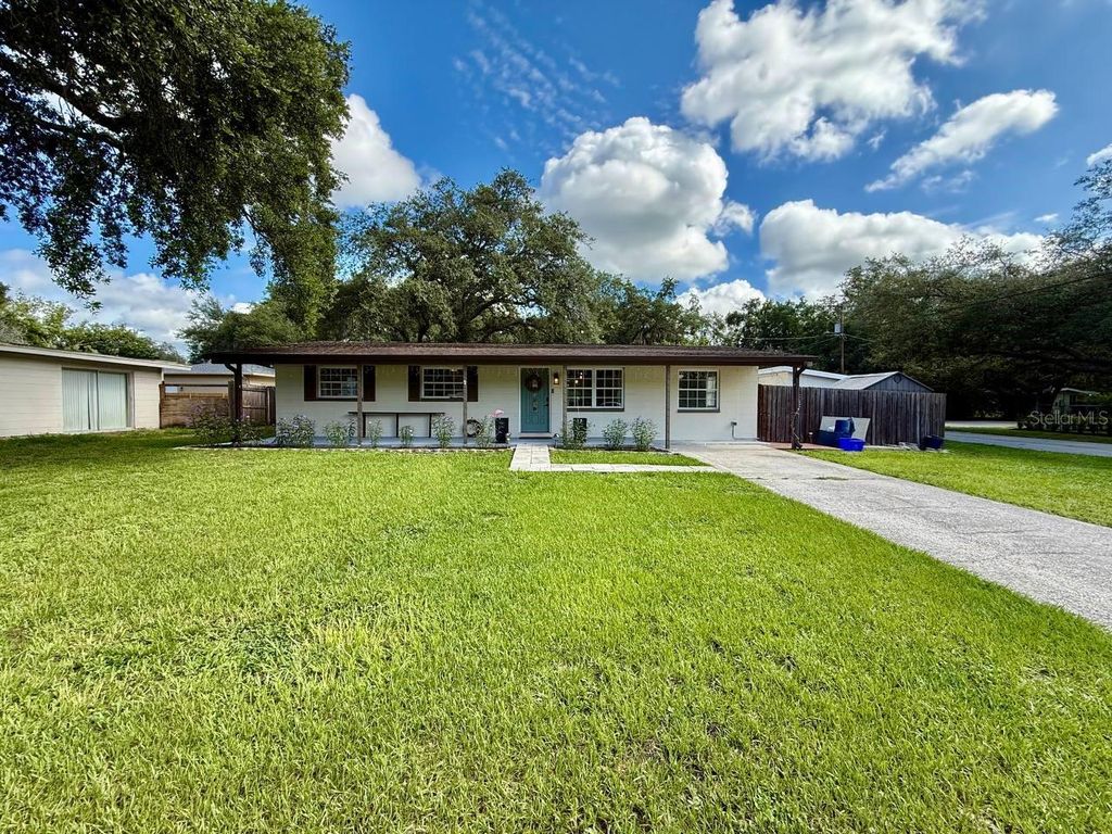 801 W 114TH AVENUE, Tampa, FL 33612