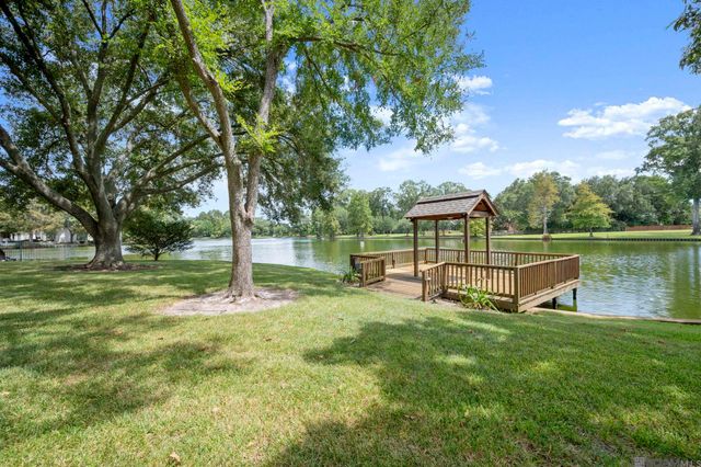 518 Willows End Ct, Baton Rouge, LA 70810