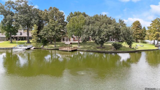 518 Willows End Ct, Baton Rouge, LA 70810