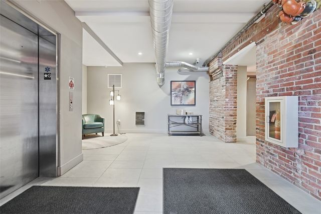 622 Gross St 306, Bloomfield, PA 15224