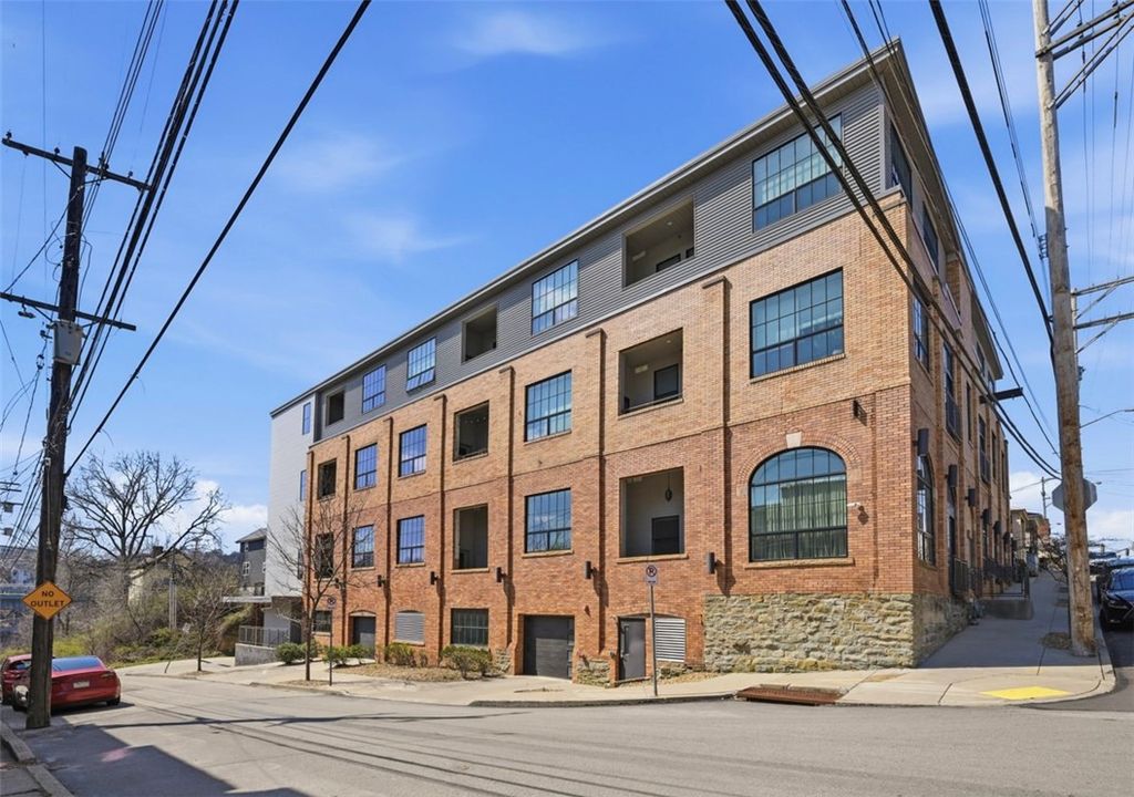 622 Gross St 306, Bloomfield, PA 15224