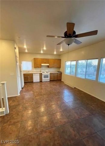 9402 Crimson Sky Street, Las Vegas, NV 89178