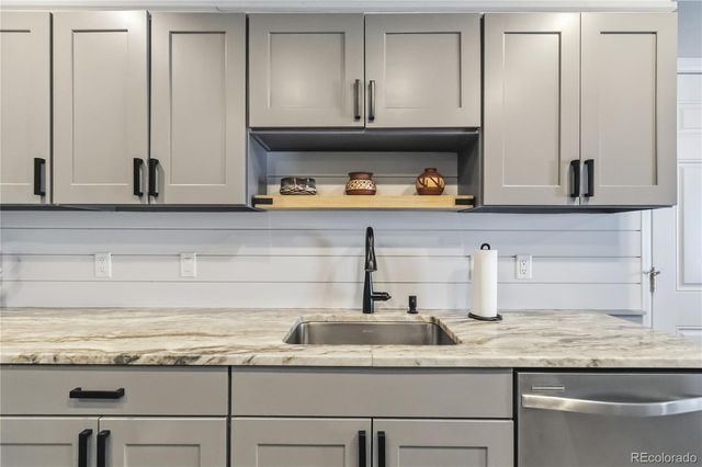 2556 E Easter Avenue, Littleton, CO 80122