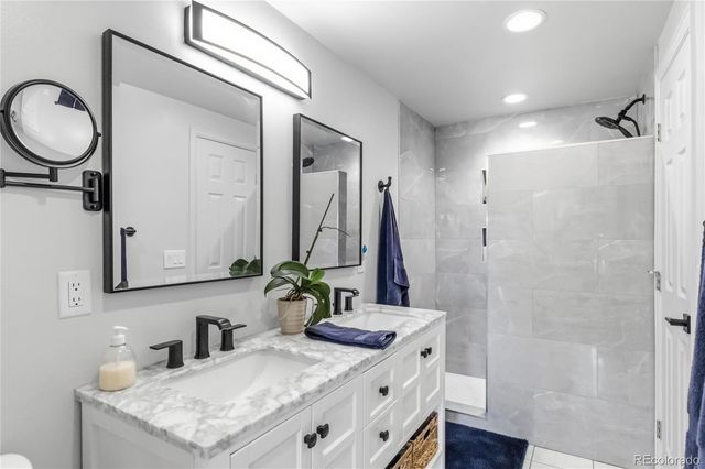 2556 E Easter Avenue, Littleton, CO 80122