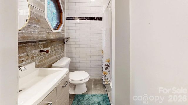 313 E Church Street, Stanley, NC 28164