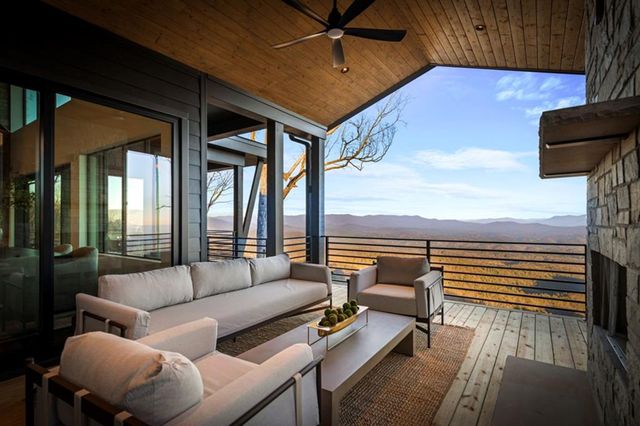47 Pinhoti Pass, Ellijay, GA 30540