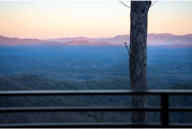 47 Pinhoti Pass, Ellijay, GA 30540