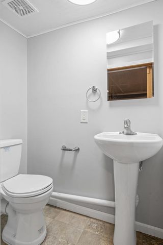 1194 APRIL LANE, Green Bay, WI 54304