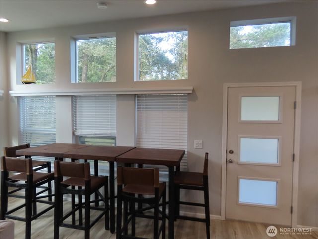 300 Surf Street, Westport, WA 98595