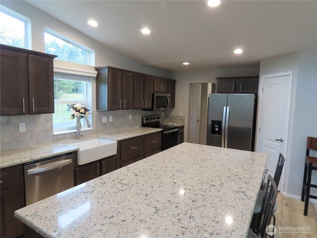 300 Surf Street, Westport, WA 98595