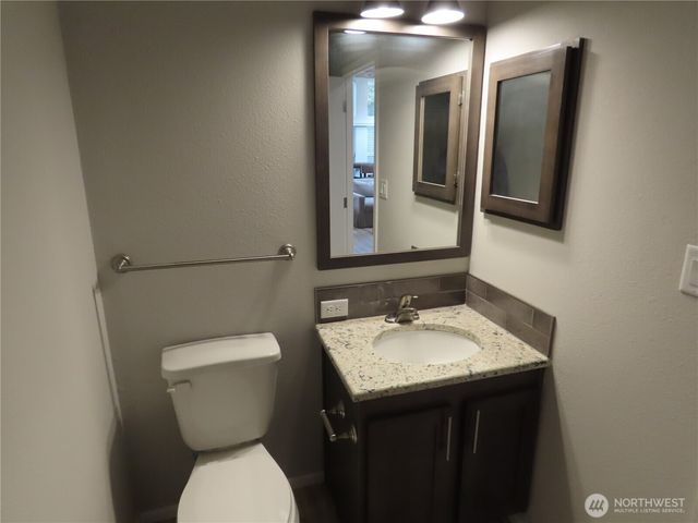 300 Surf Street, Westport, WA 98595