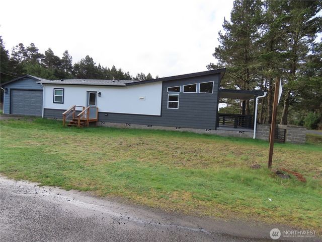 300 Surf Street, Westport, WA 98595