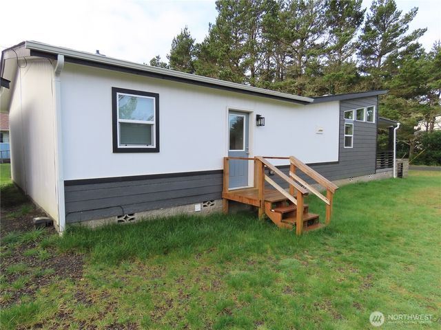 300 Surf Street, Westport, WA 98595