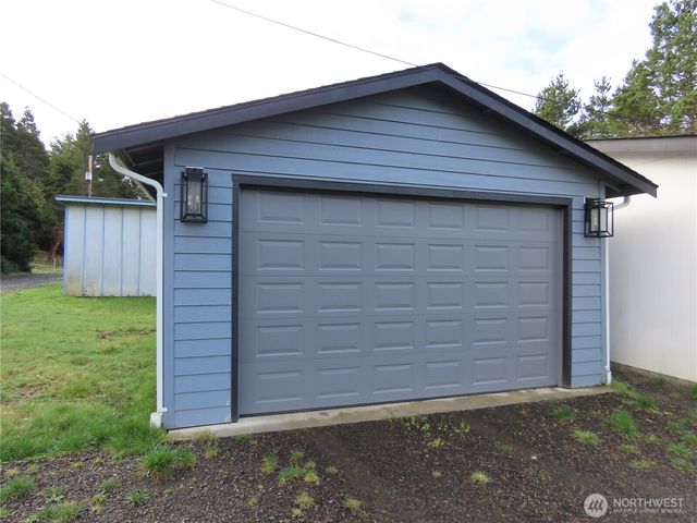 300 Surf Street, Westport, WA 98595