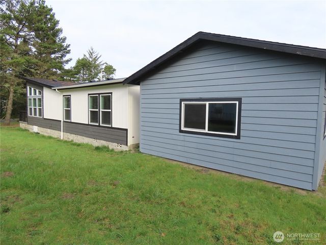 300 Surf Street, Westport, WA 98595