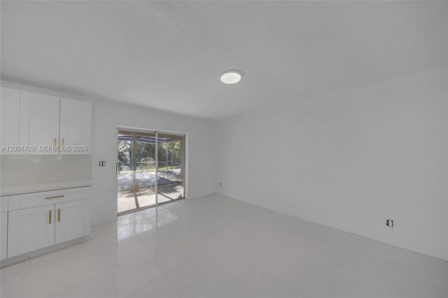 1320 NW 72nd Ave, Plantation, FL 33313