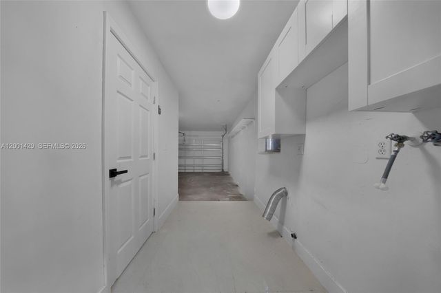 1320 NW 72nd Ave, Plantation, FL 33313