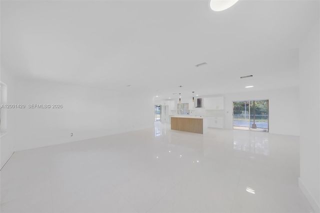 1320 NW 72nd Ave, Plantation, FL 33313