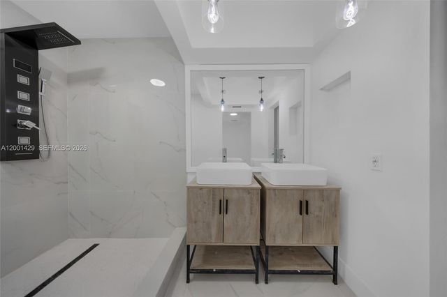 1320 NW 72nd Ave, Plantation, FL 33313